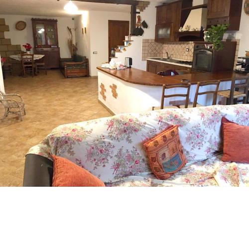 2 bedrooms house with enclosed garden and wifi at Rio nell'Elba 1 km away from the beach