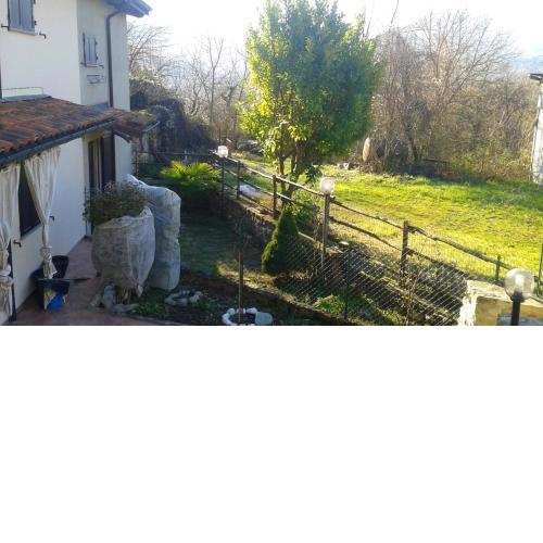 2 bedrooms house with enclosed garden at Travo