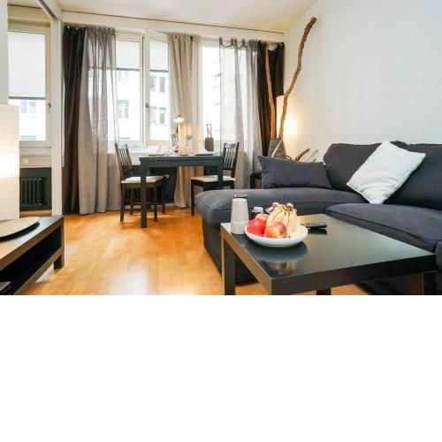 2 room suite in the heart of Zurich with own washing