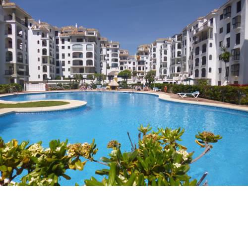 2054-Amazing apt on beach