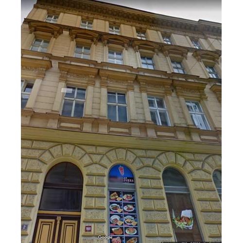2+1, 71m², 2 rooms apartment, for 6 people. Fully furnished, kitchen, air conditioning, fireplace! Prague 1, center, 5min walk to Wenceslas Square & metro, tram. Skolska street, Nove Mesto