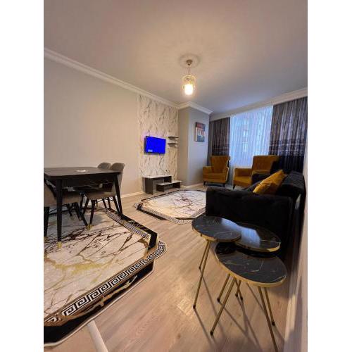 2+1 central location 4 person beautiful house
