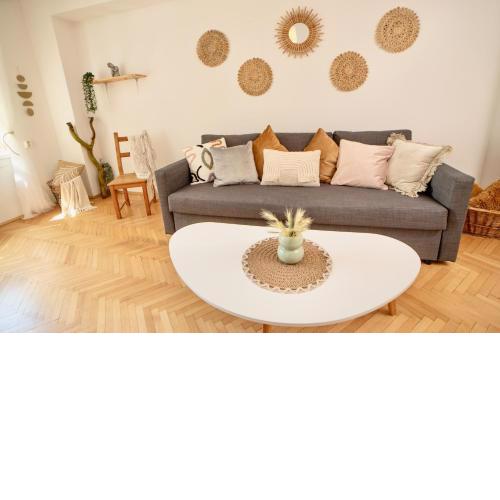 212 - Boho home in PRAGUE next to city center 5 minutes to Wenceslas Square