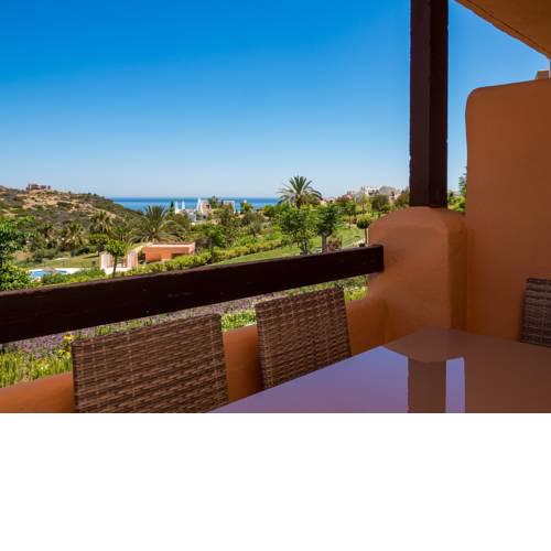 2291-Apt with nice terrace and seaview en CASARES