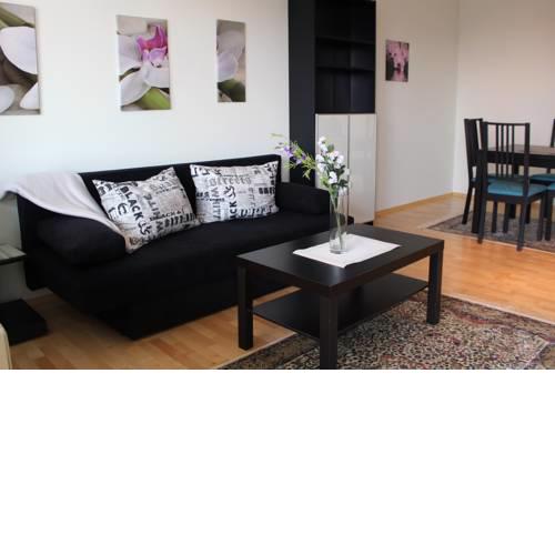 2.5-room & balcony near UNO, serviced