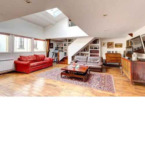 259 Suite Suzy - Superb Duplex in Paris