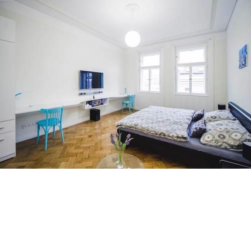2BDR apartment CLOSE to the CENTER