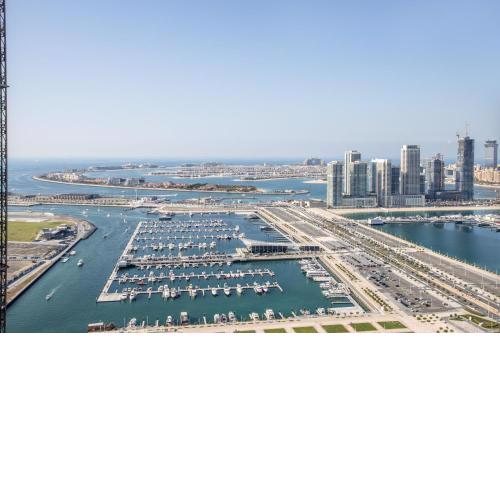 2BR Apartment in Damac Heights- Marina