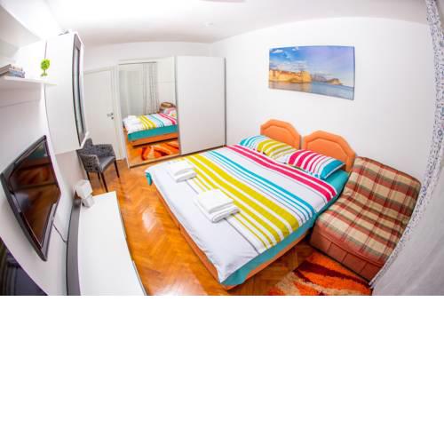 3 bed apartment near Dukley beach