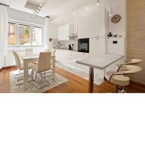 3 bed modern flat - 15 minutes walk to Colosseum
