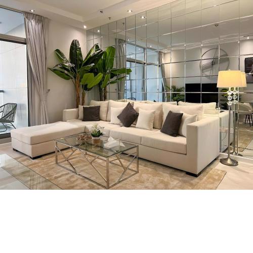 3 Bed Room Apartment with Great View in the Heart of Marina