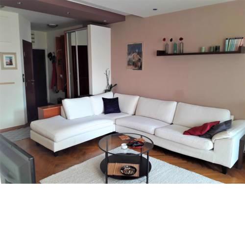 3 bedroom apartment city center