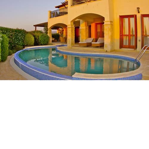 3 bedroom Apartment Hemera with private pool, Aphrodite Hills Resort