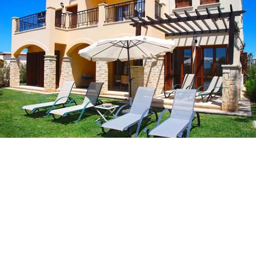 3 bedroom Apartment Prometheus with garden, Aphrodite Hills Resort