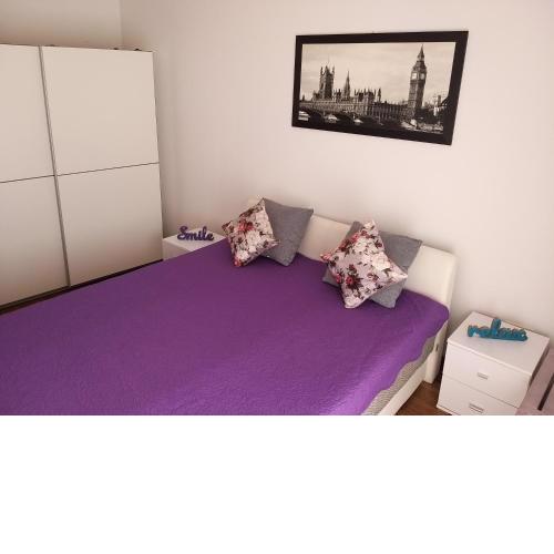 3 bedroom apartment with parking