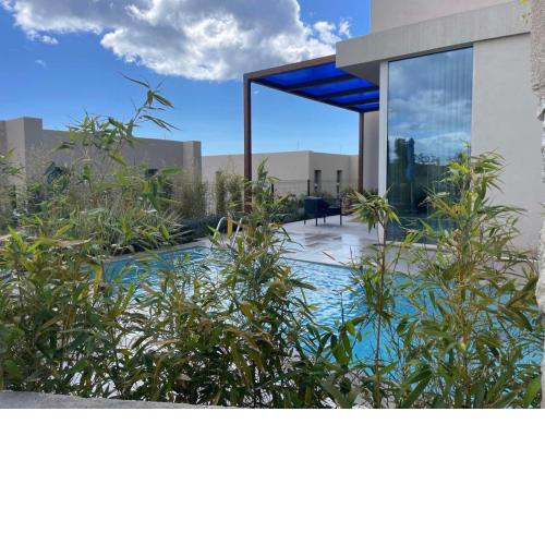 3-bedroom beach villa with a pool in Green Coast Palase