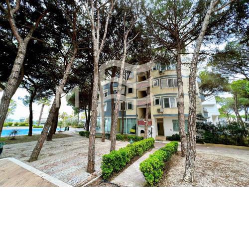 3 Bedroom Beachfront Apartment 834
