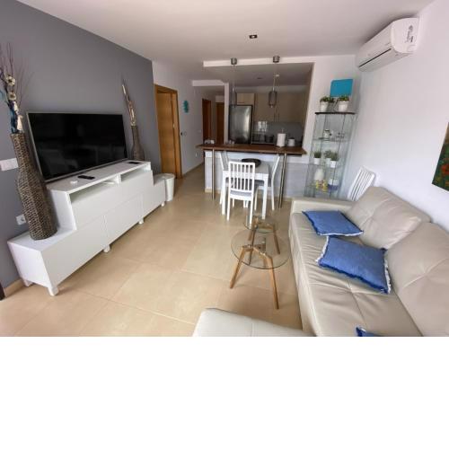3 bedroom Ground floor apartment with private Jacuzzi