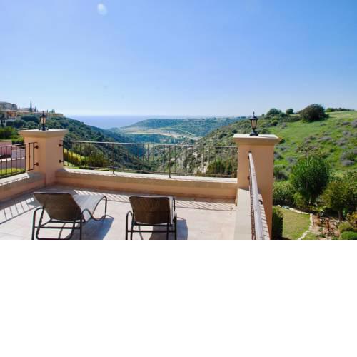 3 bedroom Villa Apollo with private pool and sea views, Aphrodite Hills Resort