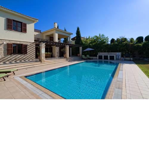 3 bedroom Villa Kedros with private pool and hot tub, Aphrodite Hills Resort