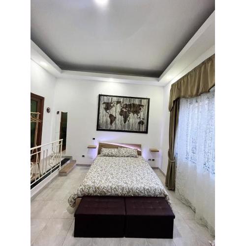 3 bedrooms appartement with balcony and wifi at Napoli