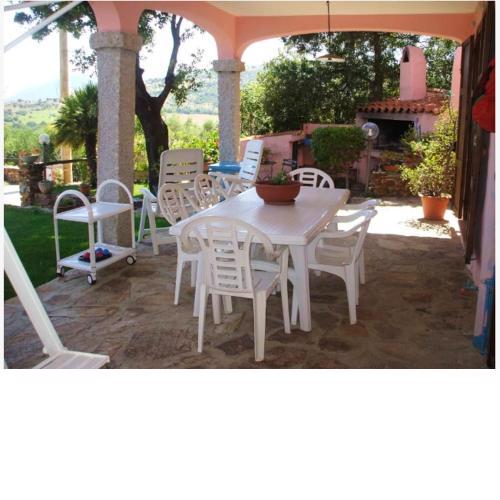 3 bedrooms appartement with sea view enclosed garden and wifi at Posada 2 km away from the beach