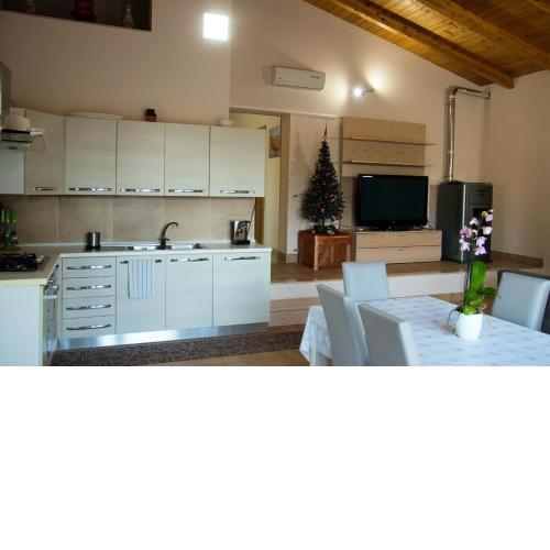 3 bedrooms appartement with shared pool enclosed garden and wifi at Bosco di Caiazzo