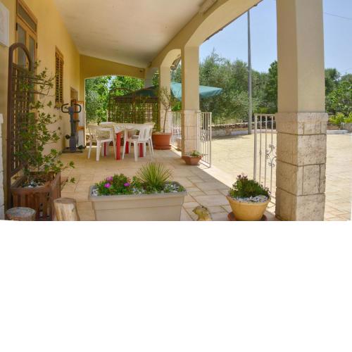 3 bedrooms villa with sea view jacuzzi and enclosed garden at Ostuni 5 km away from the beach
