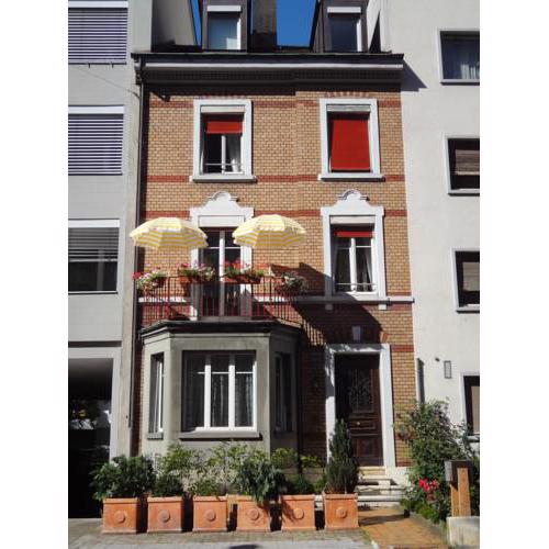 3 Camere