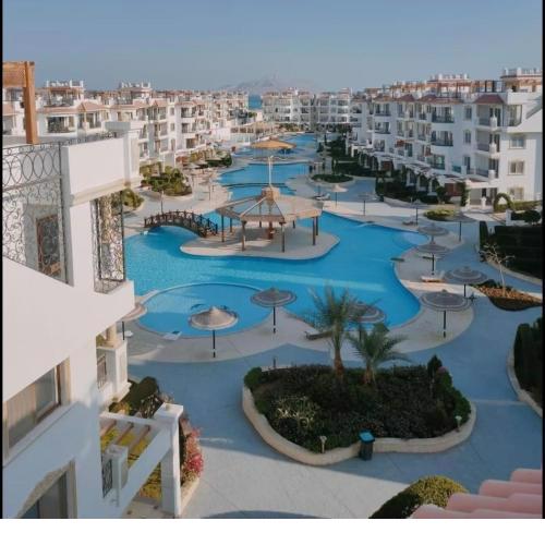 3 Elegant bedrooms 5 beds with swimming pool , aqua view and 2 private gardens -Sharm Hills Sharm El Sheikh