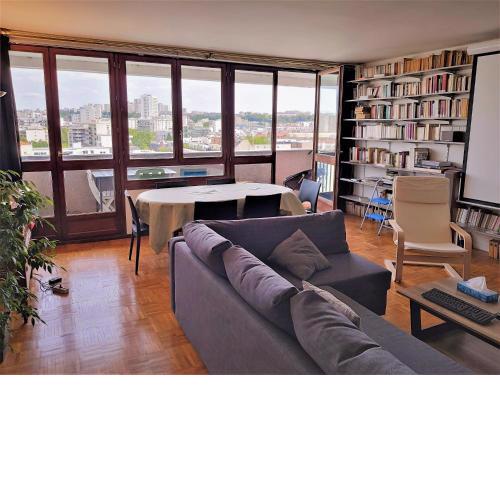 3 pièces 75 m2 balcon cuisine séparée