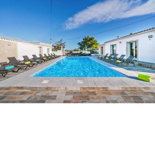 3002 Casa Tosca