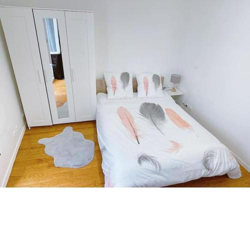30m² Modern studio , near the Arc de Triomphe