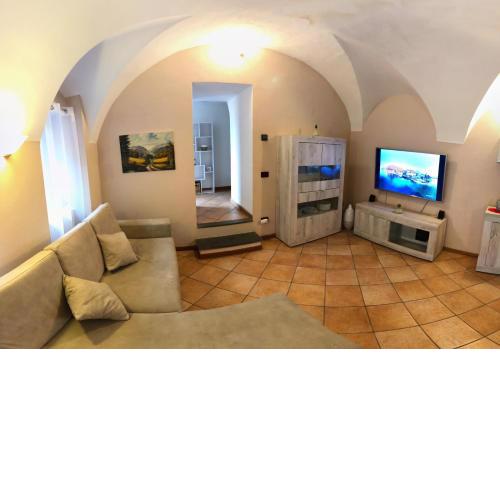 37 Iseo Lake A&A