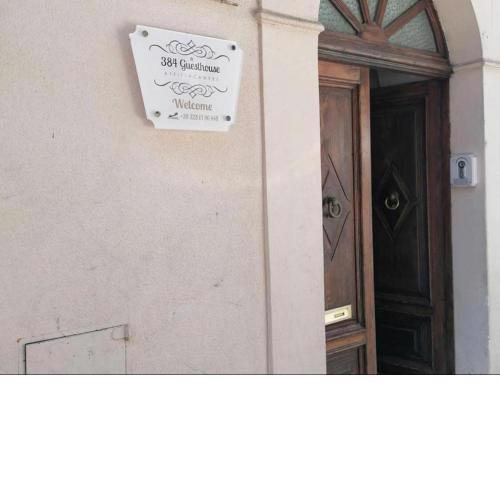 384 GUESTHOUSE Rooms & Apartment