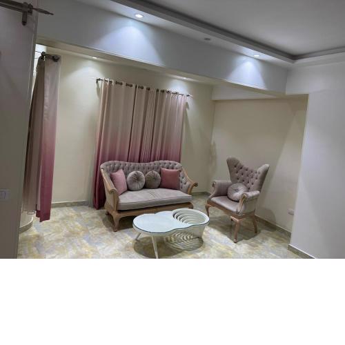 شقه 3 غرف بفيلا