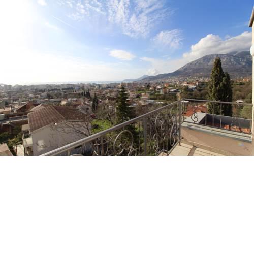 3bd Marovici 180' View Apt
