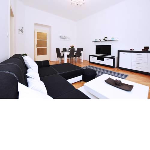 3BDR Apartment for Groups and Families