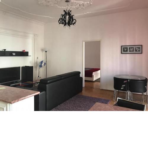 3bedrooms/2bathrooms Shopping street