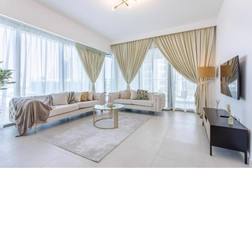 3BR Burj Khalifa facing apartment - Downtown Dubai