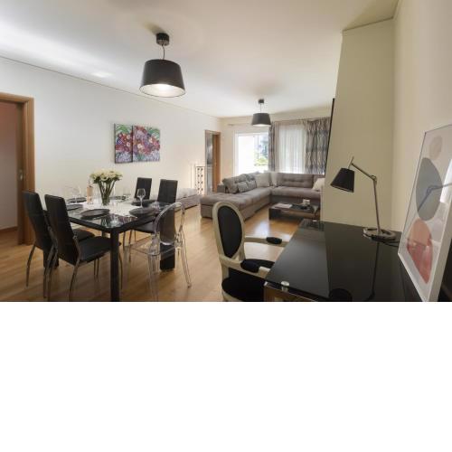 3BR Prime APT a breath away from the Acropolis!