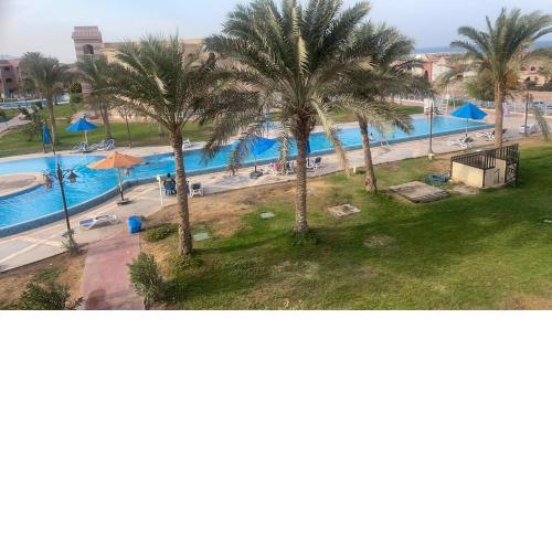 شاليه ٣ غرف فيو بسين ببورتو ساوث بيتش 3rooms pool view porto south beach