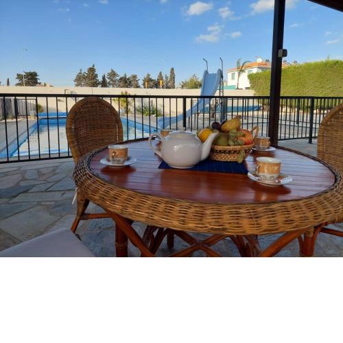 4 bd villa by Golden Bay Beach in Pyla