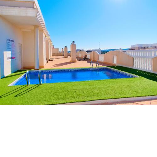 4 Bed Ground Floor Apartment with rooftop Pool