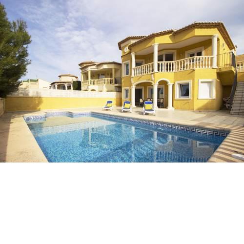 4-bedroom villa MIKAELA with the swimming pool in Calpe