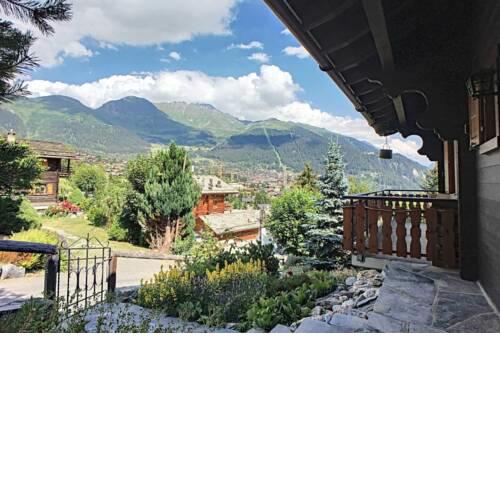 4 bedrooms apartement, cheminey, Wifi, equiped kitchen, sauna, view, balcon