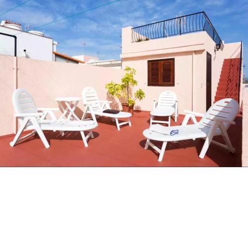 4 bedrooms house with sea view furnished terrace and wifi at Santa Cruz de Tenerife 7 km away from the beach