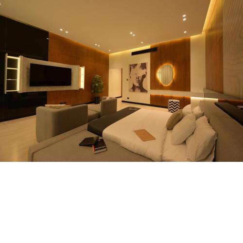 4 golf view bedrooms with private pool and sauna