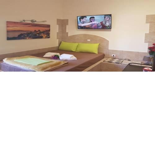 4 Seasons Apartments Near The Airport