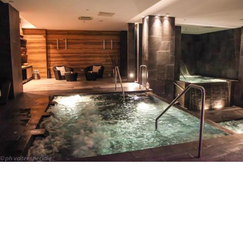4 Spa Resort Hotel